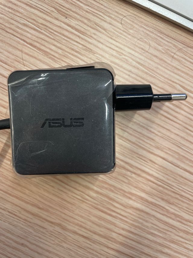 Cargador ASUS 35W AD890026