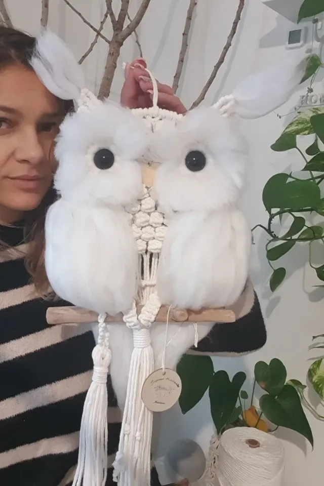 Gufo macramè decorativo in cotone e legno