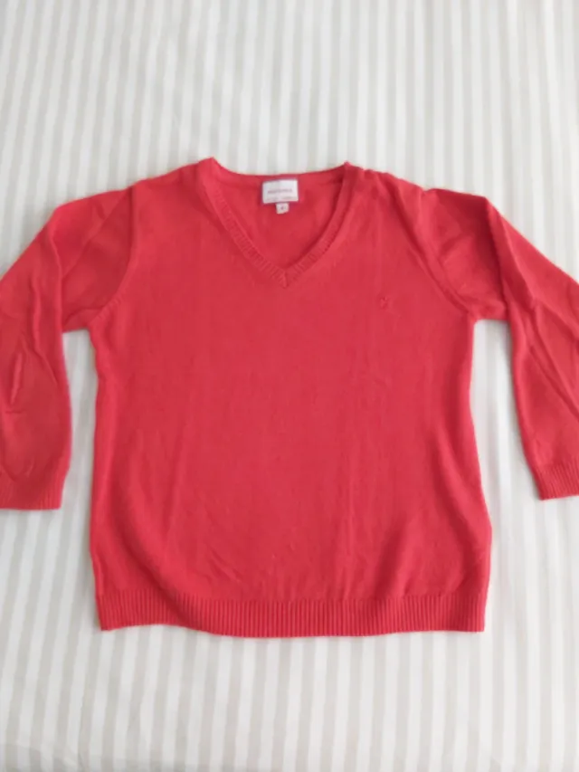Jersey rojo cuello pico Neck and Neck