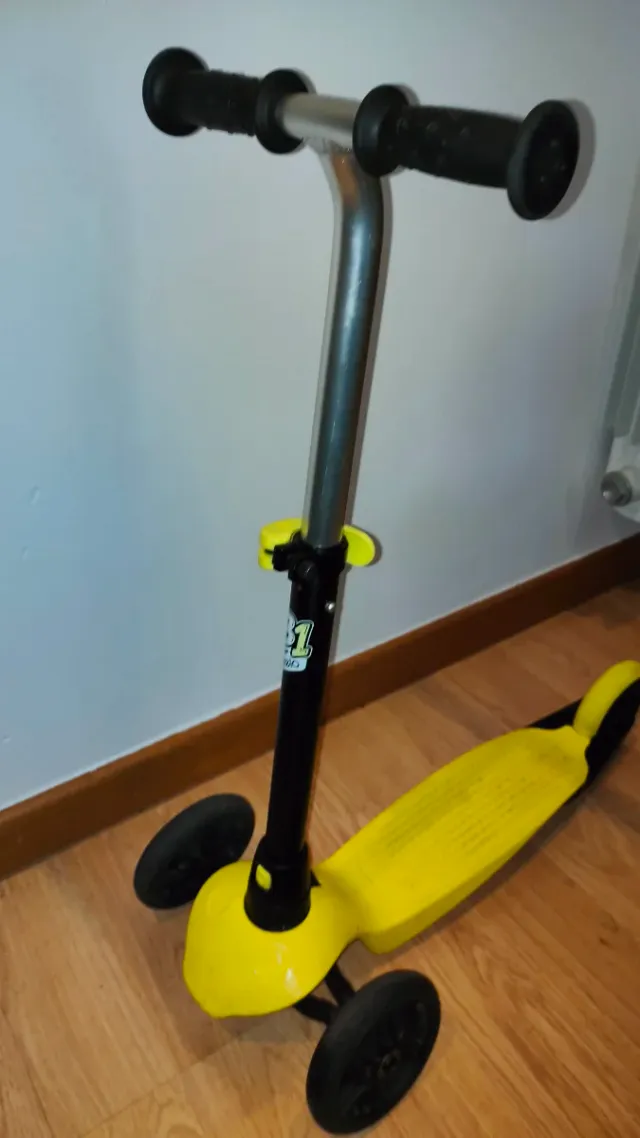 Patinete infantil 3 ruedas amarillo