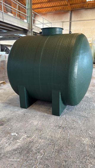 Depósito agua verde