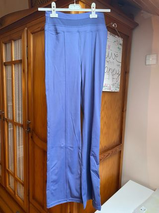 Conjunto Born Living Yoga Morado