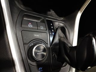 Toyota Rav4 Hybrid 4x4 Business