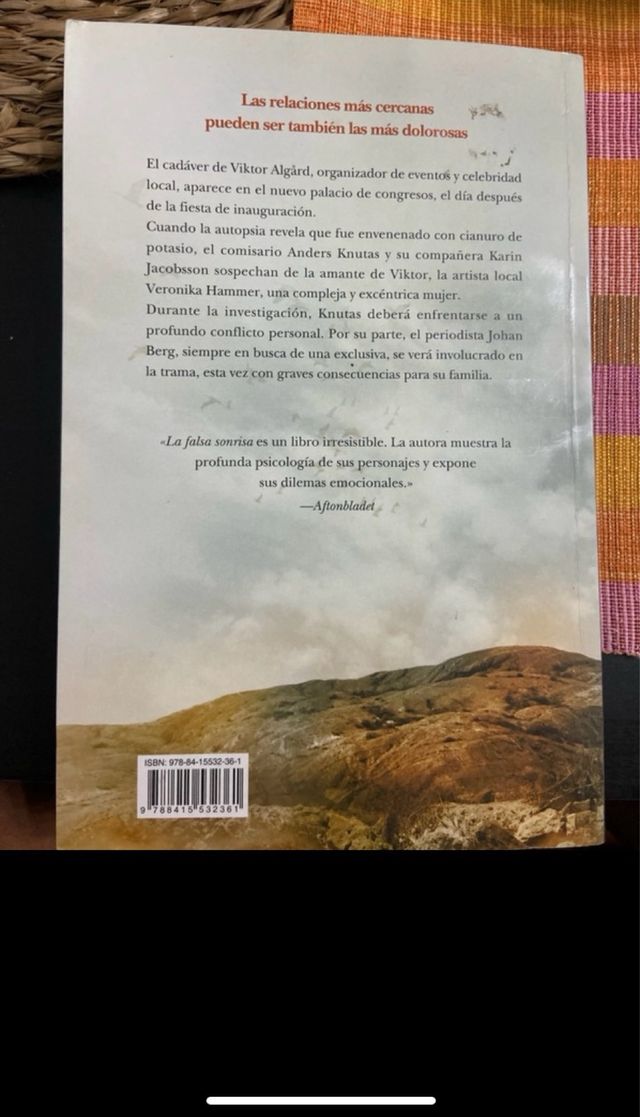 La falsa sonrisa: (Gotland 6) (Spanish Edition)