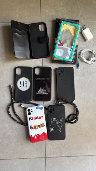 Accessori iPhone 11: Cover, Caricatore, Auricolari