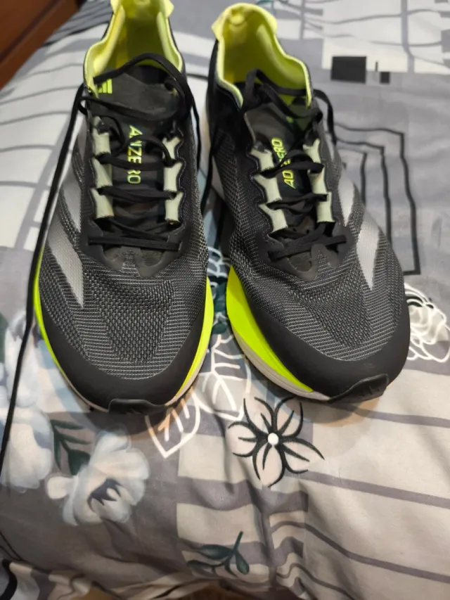 Tênis de corrida Adidas Adizero Preto e Amarelo