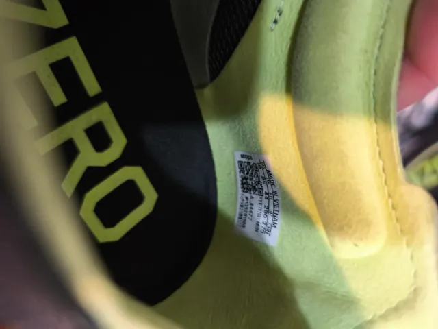 Tênis de corrida Adidas Adizero Preto e Amarelo