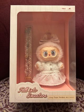 Mokoko Fall into Sweaters