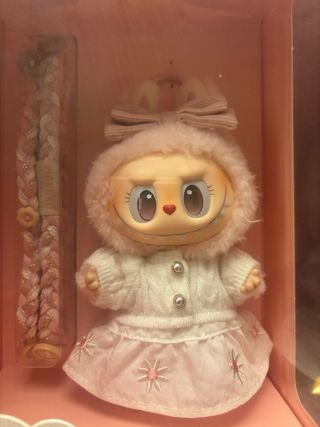 Mokoko Fall into Sweaters