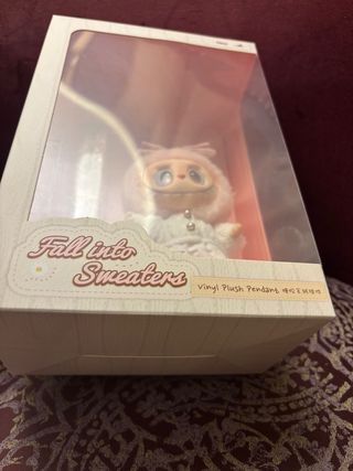 Mokoko Fall into Sweaters