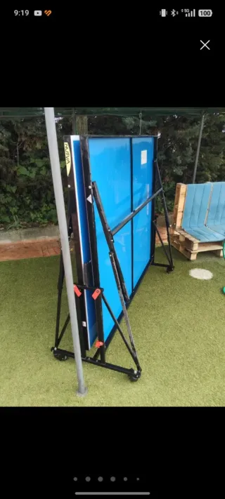 Mesa de ping pong plegable azul