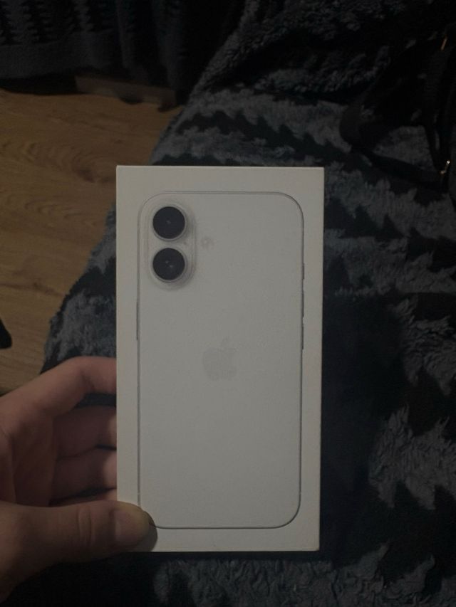 iPhone 16 128 GB Bianco