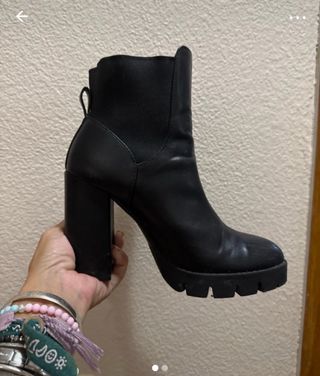Botín Tacón Grueso Zara Negro