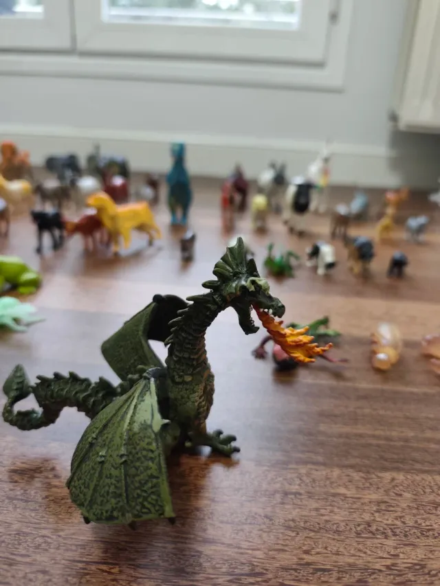 Figuras de animales variados