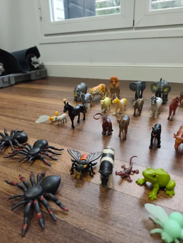 Figuras de animales variados