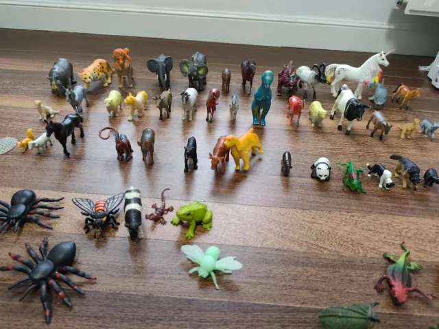 Figuras de animales variados