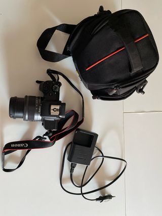 KIT Fotocamera Canon EOS M50 Mark II + Accessori