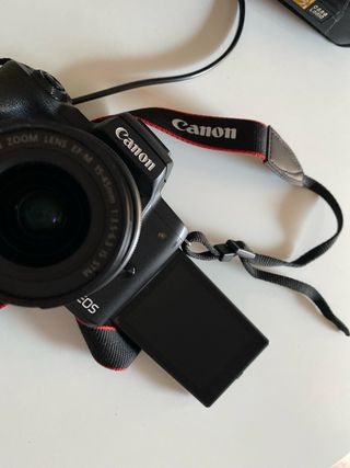 KIT Fotocamera Canon EOS M50 Mark II + Accessori