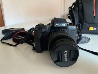 KIT Fotocamera Canon EOS M50 Mark II + Accessori
