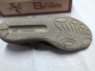 Zapatillas Munich Marrones y Negras