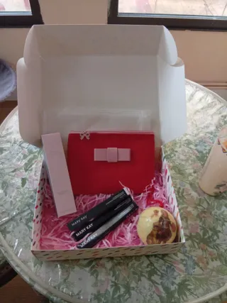 Liquidación Cajas Regalo Navidad Mary Kay al 50%