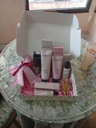 Liquidación Cajas Regalo Navidad Mary Kay al 50%