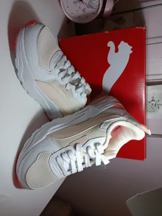 Zapatillas Puma original deportivas blancas y rosa