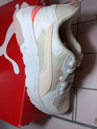 Zapatillas Puma original deportivas blancas y rosa