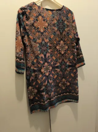 Vestido corto casaca estampado