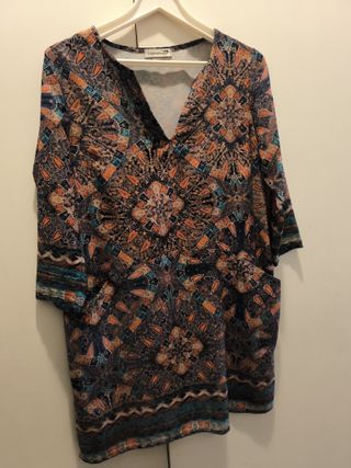 Vestido corto casaca estampado