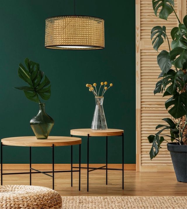 Lámpara de techo colgante de ratán beige y negro