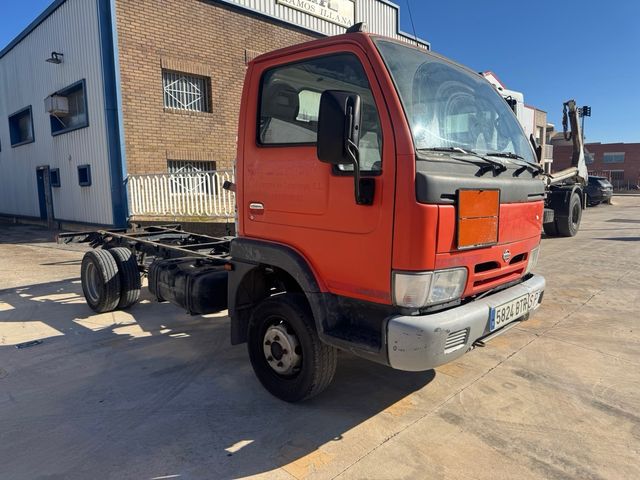 Nissan Cabstar TL110 35 Chasis