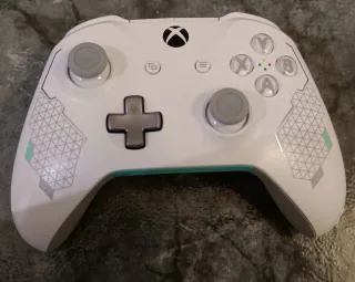 Mando Xbox ONE Sport White Special Edition