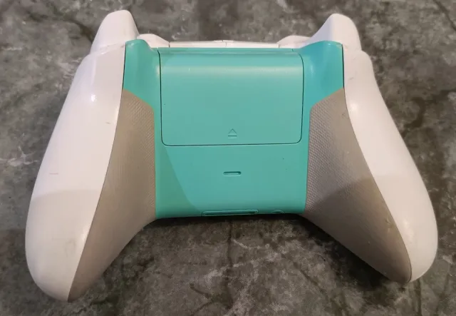 Mando Xbox ONE Sport White Special Edition