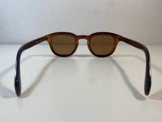 Occhiali da sole marroni