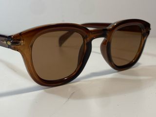 Occhiali da sole marroni