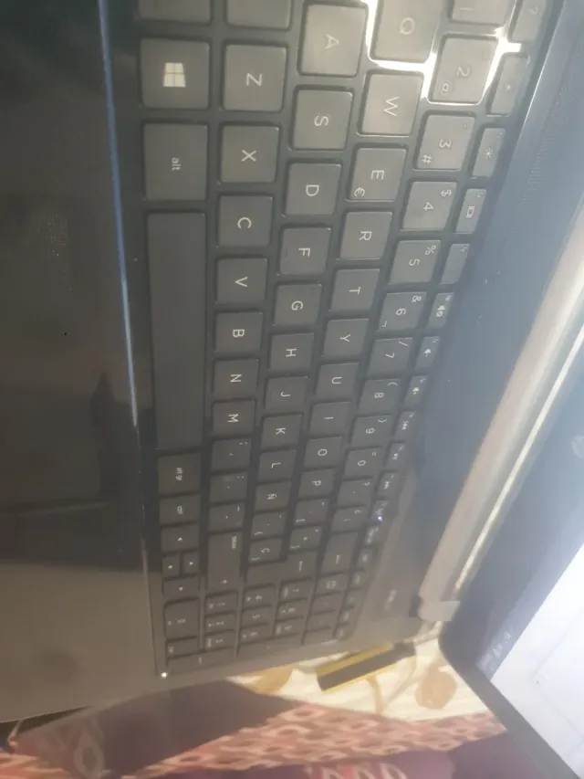 HP 15B153NR Portátil