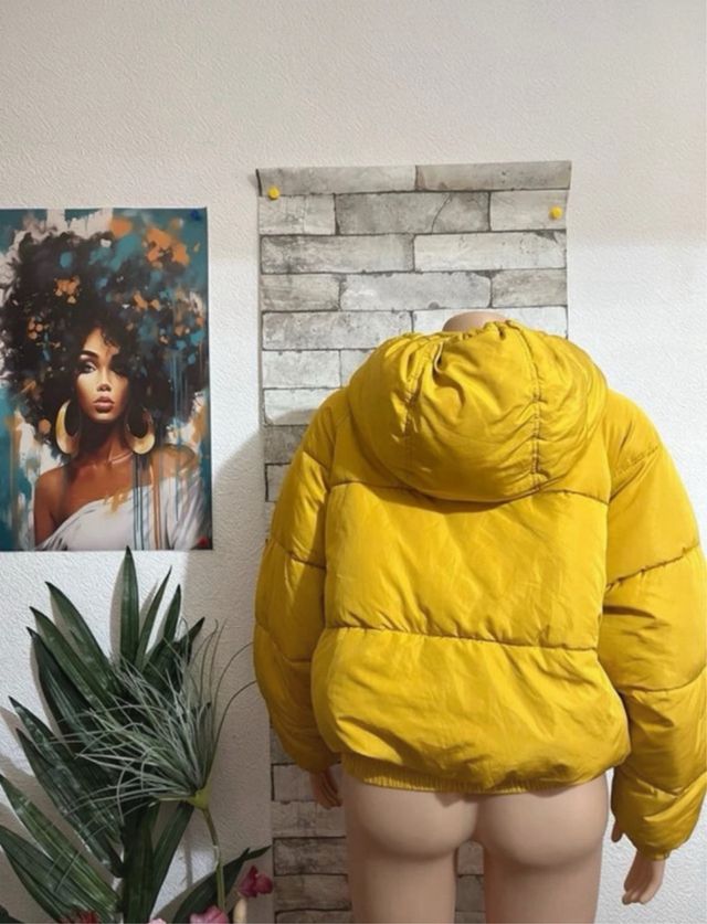 Chaqueta acolchada amarilla