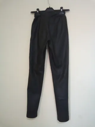 Pantalón efecto piel Valentina Talla XS