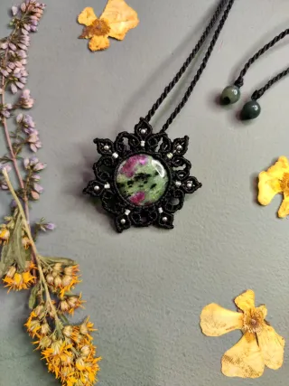 Collar Macramé Zoisita Rubí