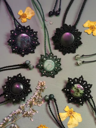 Collar Macramé Zoisita Rubí