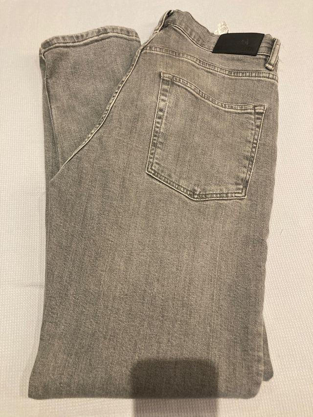 Pantalones Vaqueros Grises
