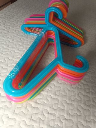 Perchas infantiles Ikea pack 10