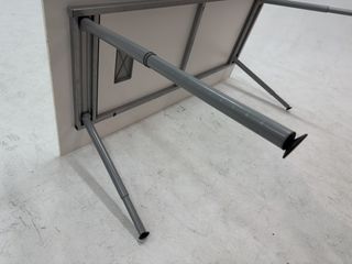 Tavolo da riunione grande, altezza regolabile