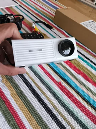 Mini proyector Z1 blanco