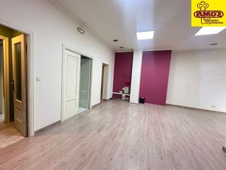 Local comercial en venta en Concheiros - Fontiñas en Santiago de Compostela