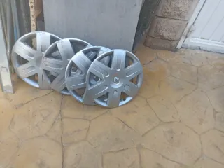 4 Tapacubos Renault Megane 2. De15 pulgadas.