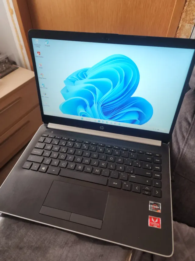 Portátil HP Envy 14 Ryzen 3
