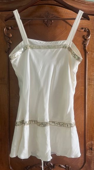 Top seda y lentejuelas blanco y dorado