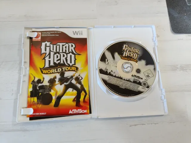 Guitar Hero World Tour Wii (adesivi inutilizzati)